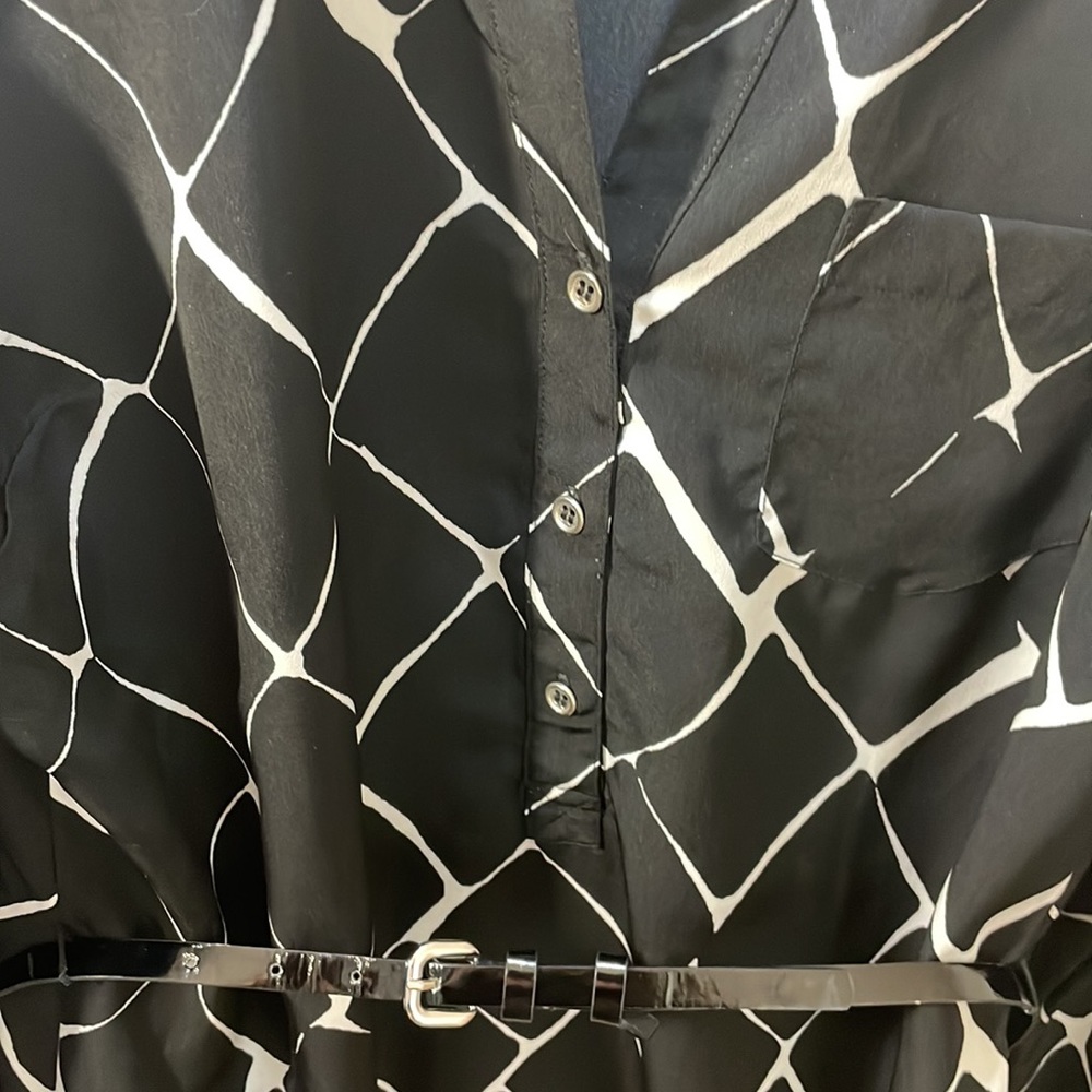 The Limited Black and White Geometric Dress - Picture 3 of 5